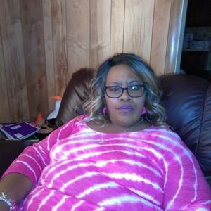 Meet your Posher, Connie